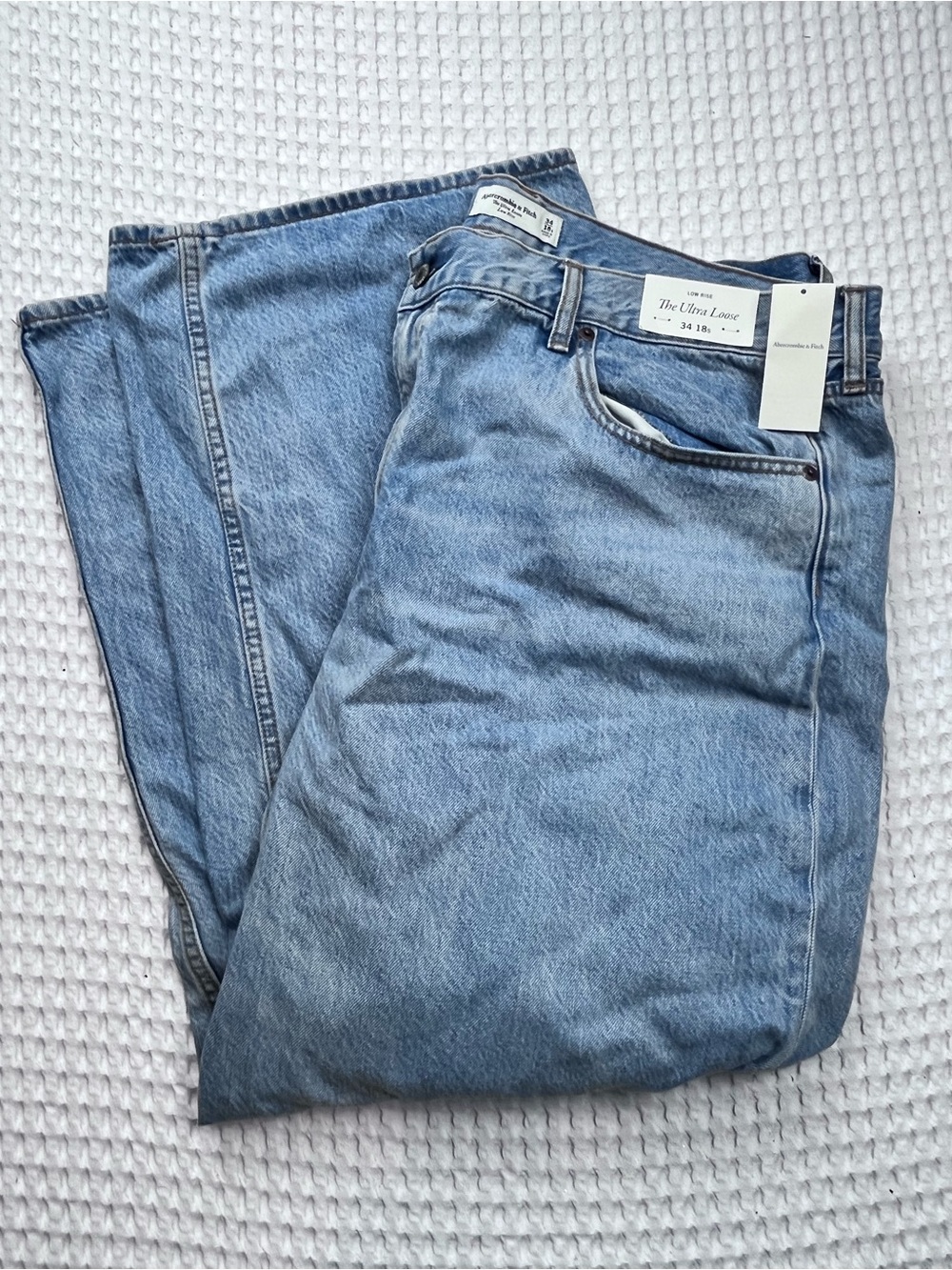 Abercrombie & Fitch The Ultra Loose Low Rise Jeans — 34 Short NWT
